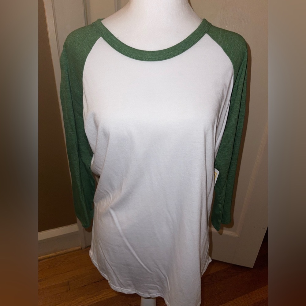 BNWT Large Lularoe Randy Top